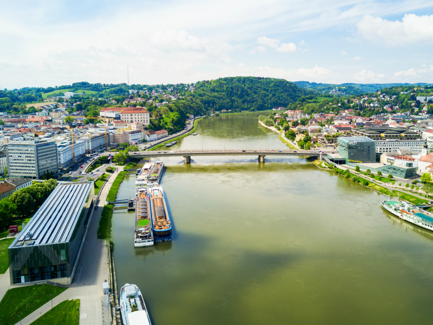 Hotels Linz Motel One | cheap budget design hotel Linz