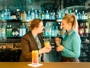Employee talks: Try new drinks together
